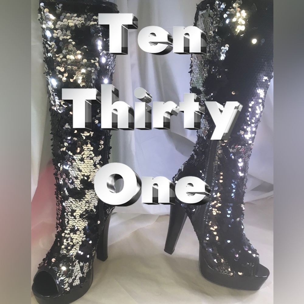 Ten Thirty One Knee High Heel Peep Toe Black Sequin Boots Shoes Womens 7